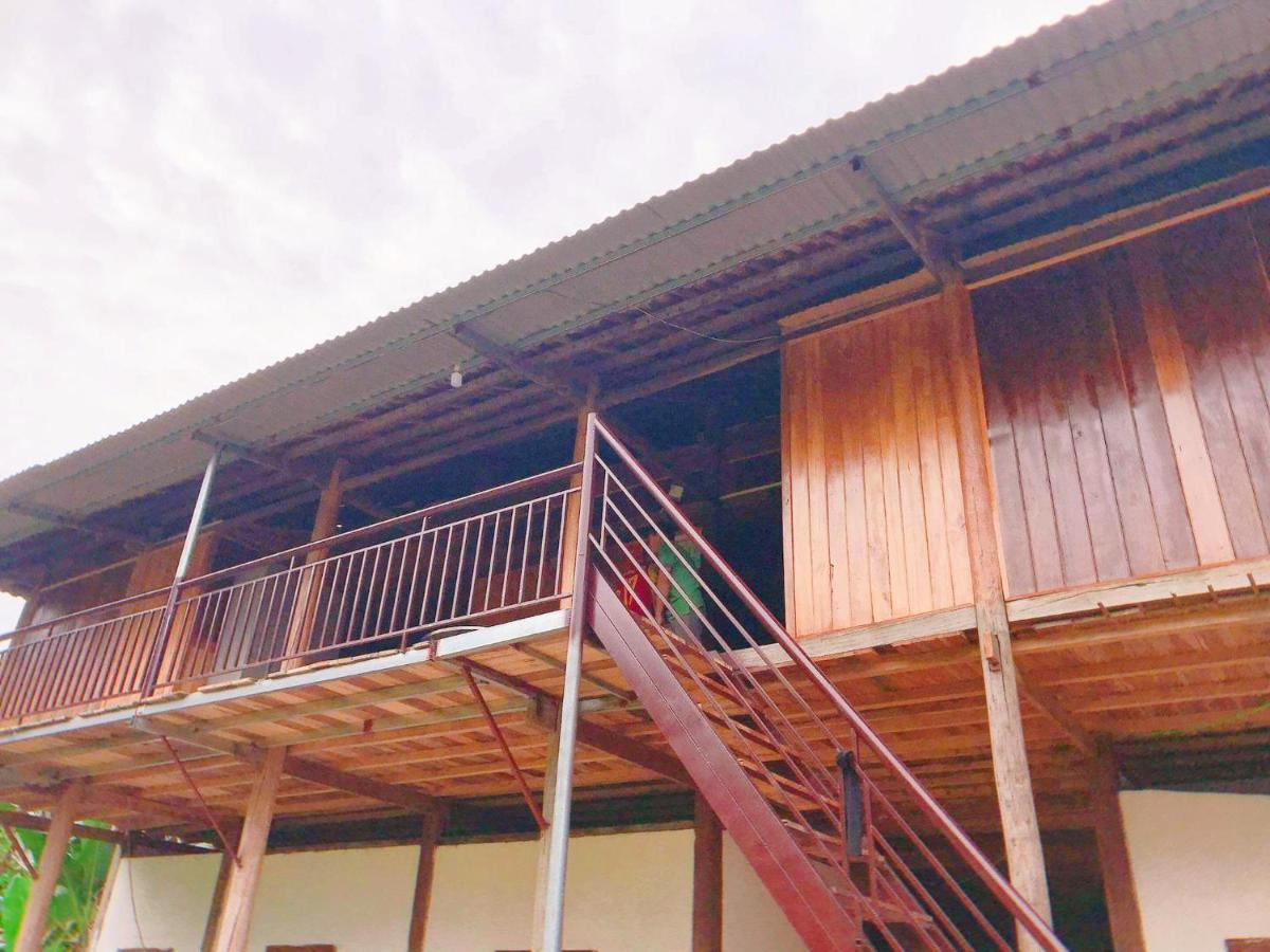 Hoang Quan Homestay Ba Be Exteriör bild