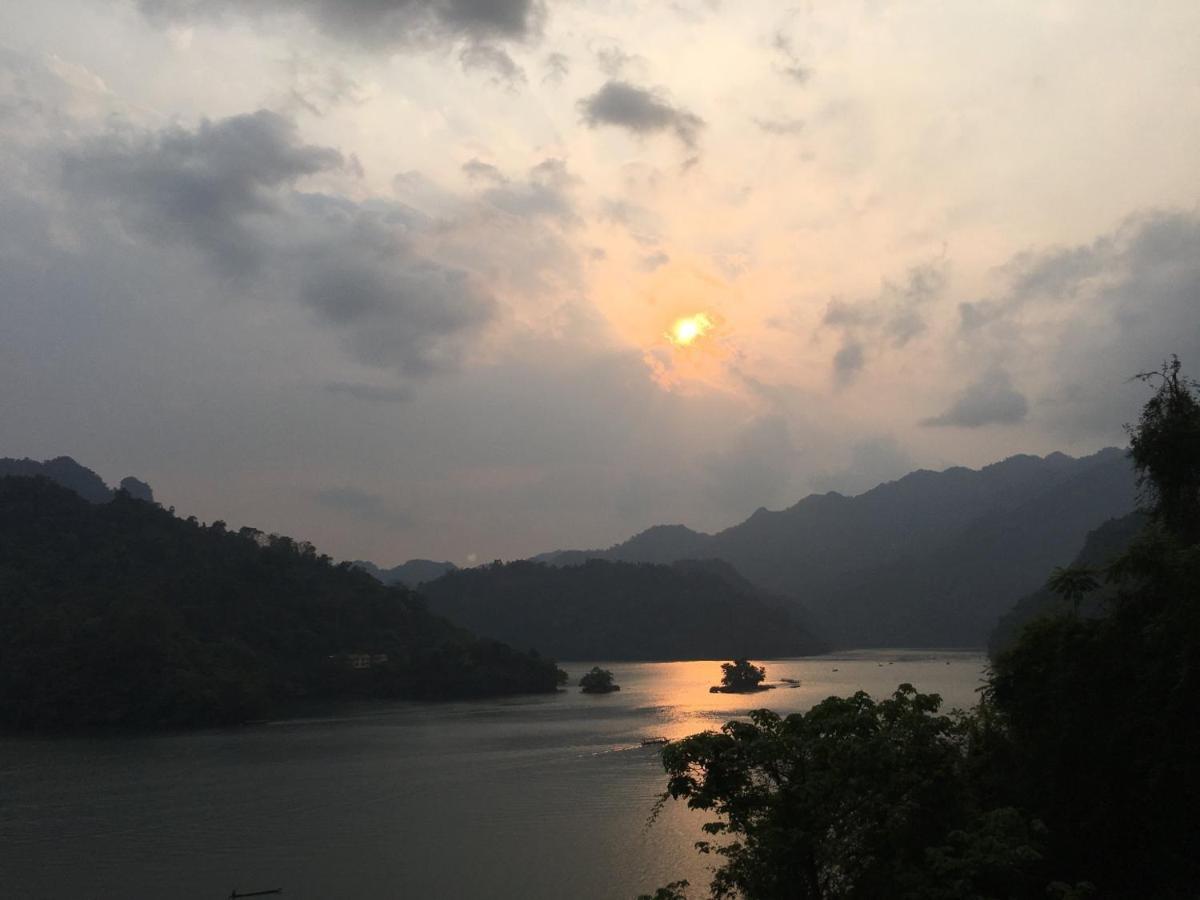 Hoang Quan Homestay Ba Be Exteriör bild