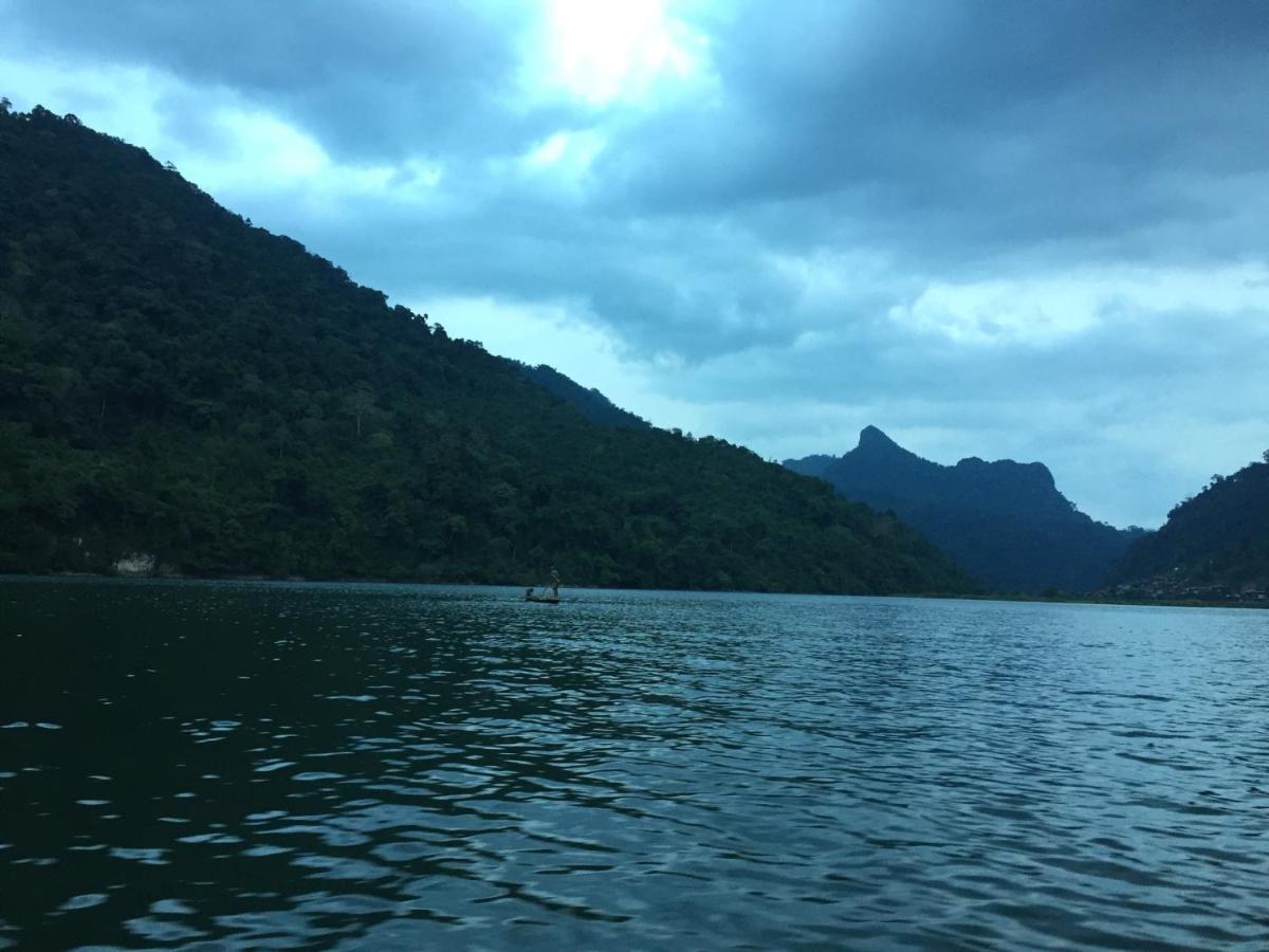 Hoang Quan Homestay Ba Be Exteriör bild
