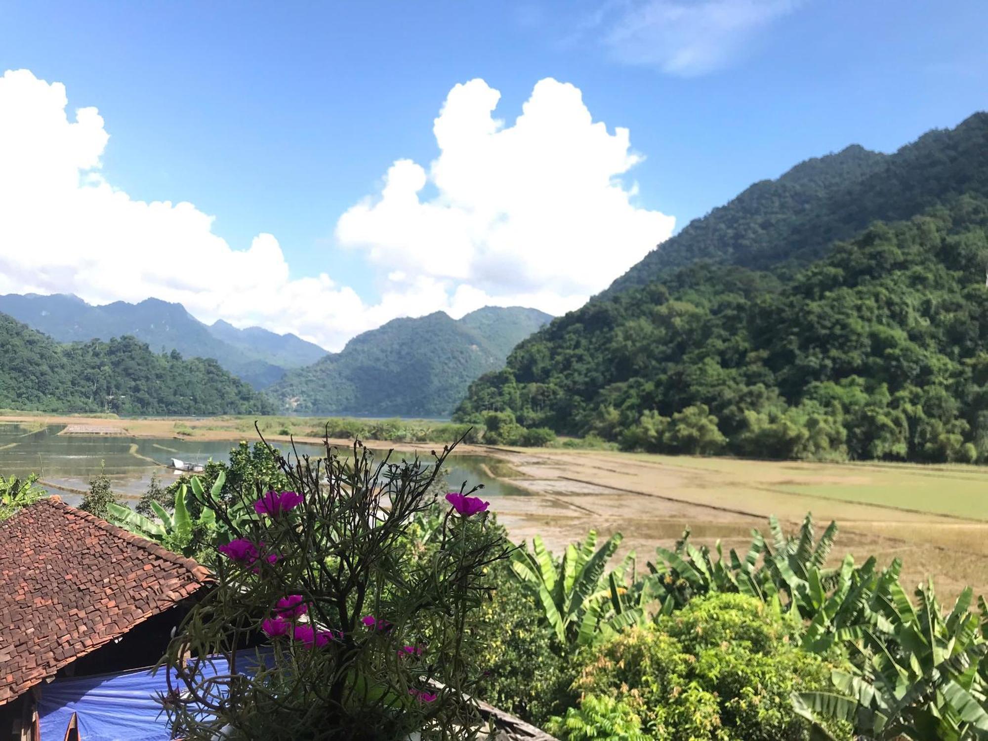 Hoang Quan Homestay Ba Be Exteriör bild