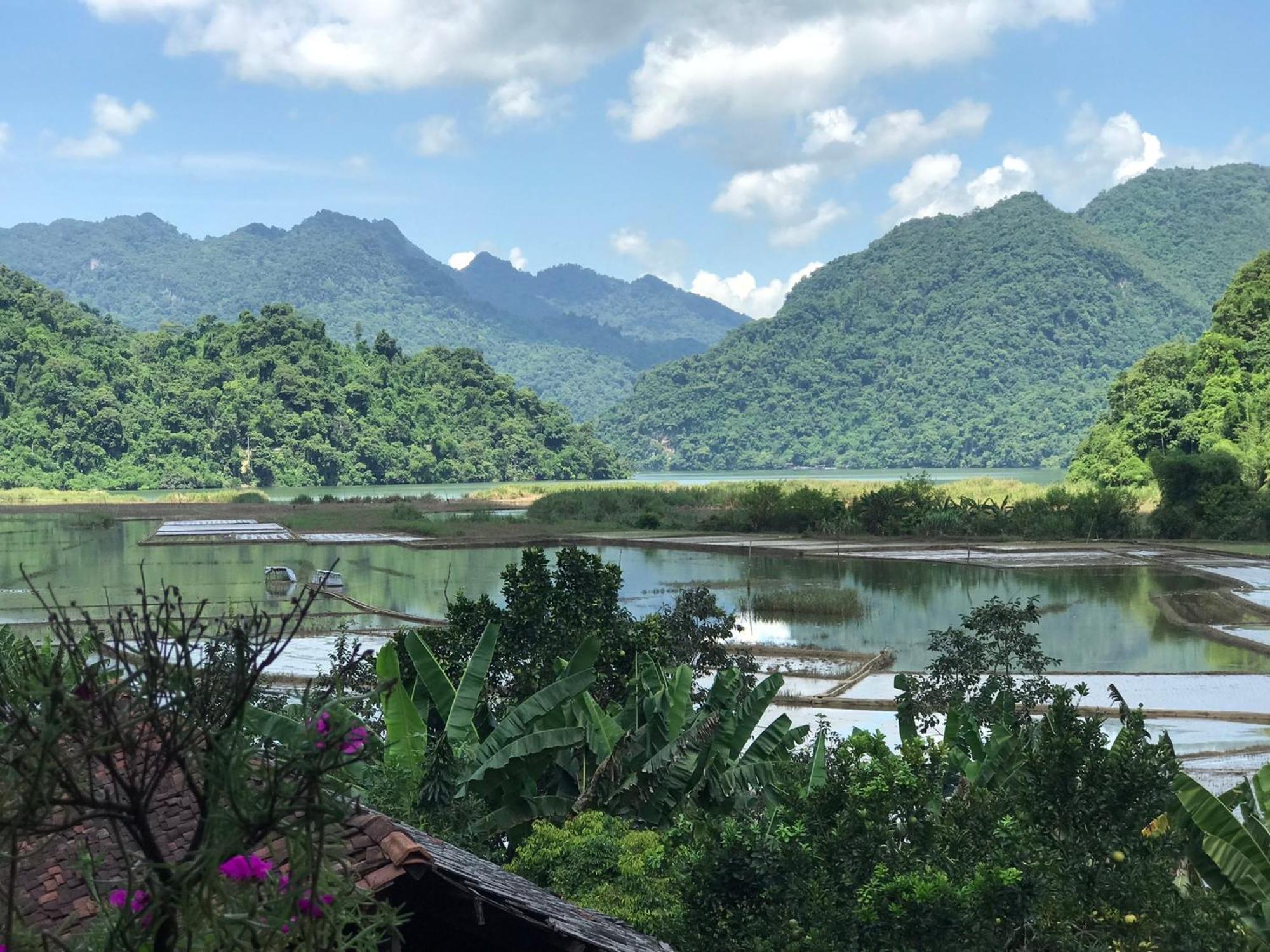 Hoang Quan Homestay Ba Be Exteriör bild